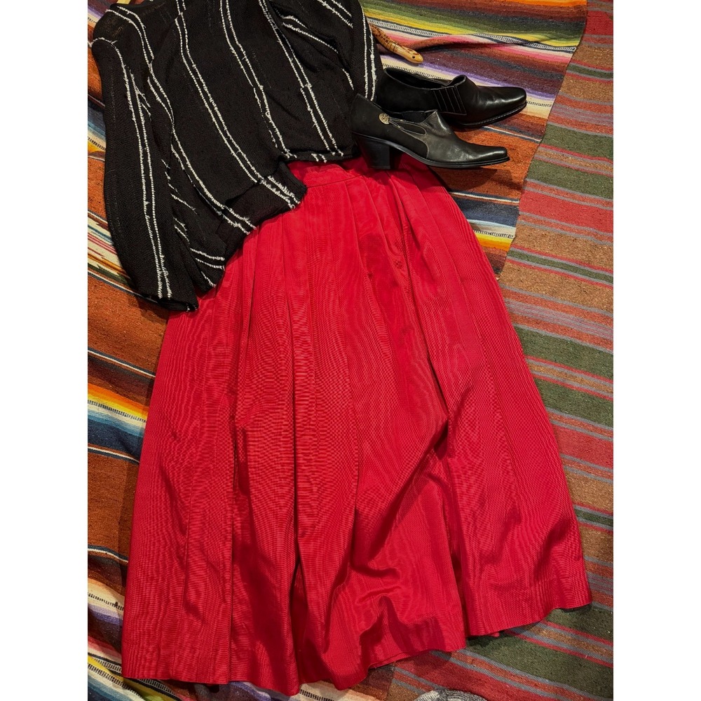 VTG Talbots Red Textured Satin Midi Skirt Size 10/Waist 28